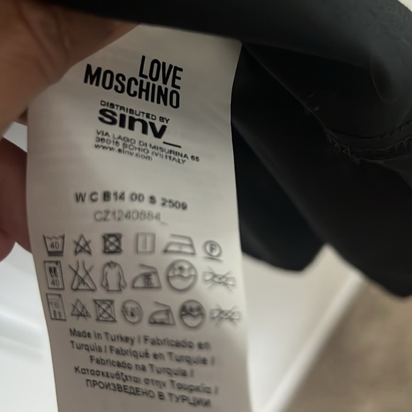 Moschino - Picture 5 of 6